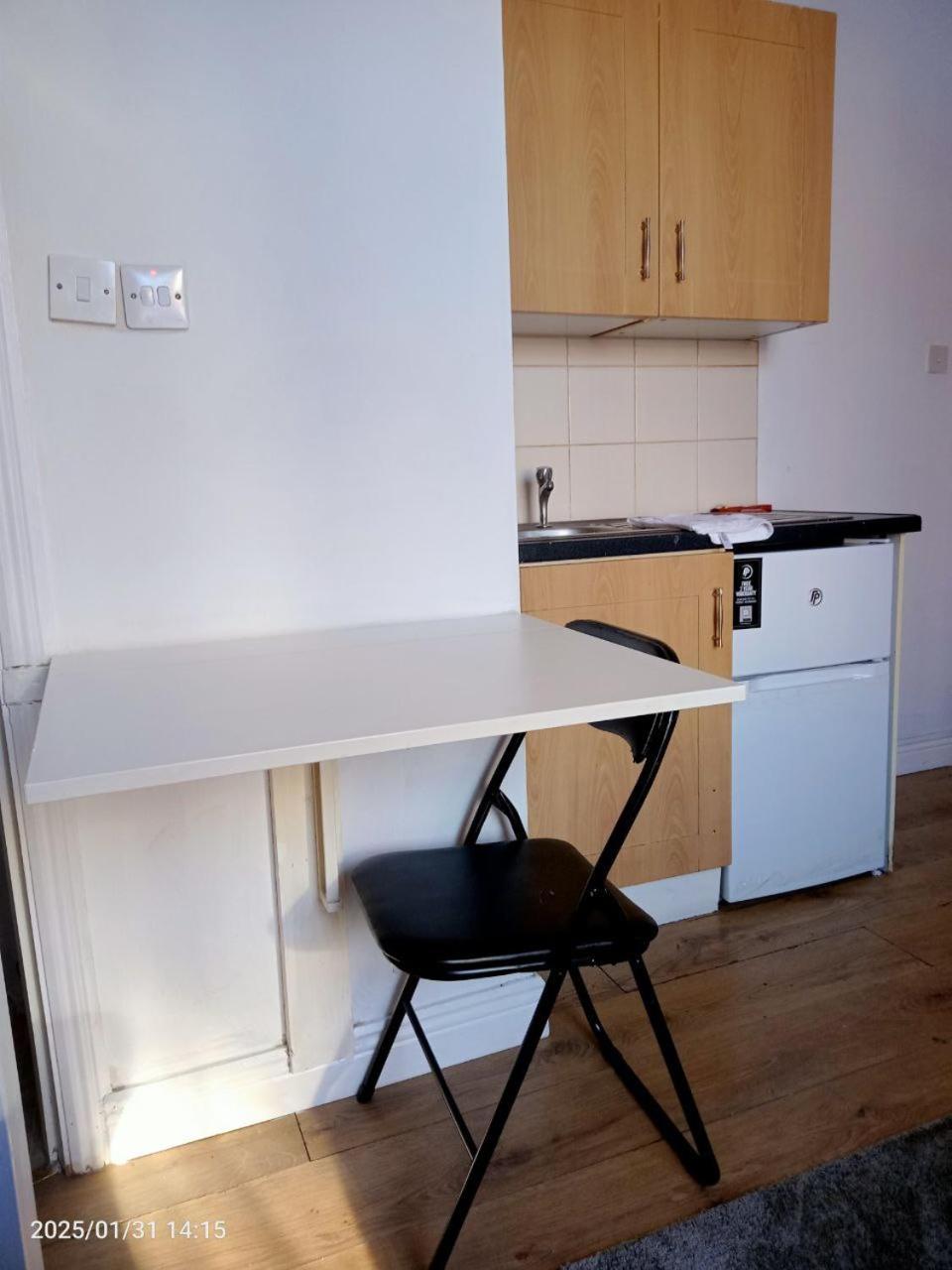 Cabra Park Modern Stay - Dublin — Photos 2